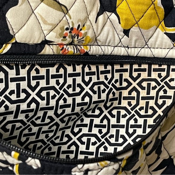Vera Bradley Dogwood Pattern Messenger Bag Purse Tote Adjustable Strap - Picture 7 of 9